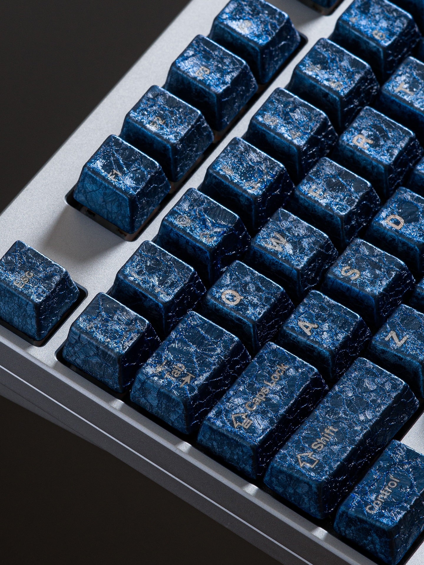 [GB] Awekeys Wild Ice Metal Keycaps Set - Image 2