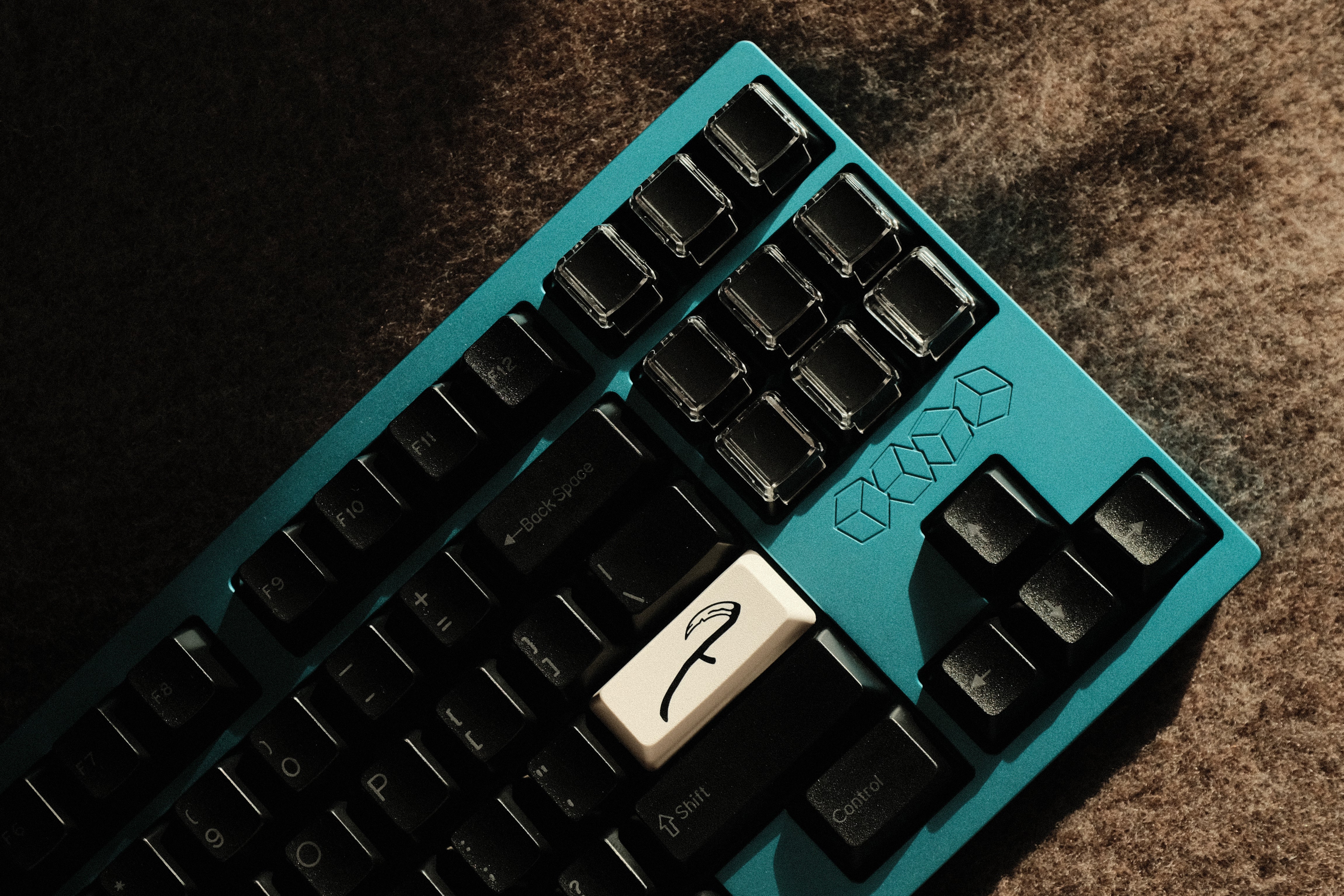 [Group Buy] Dropouts Garderie TKL Mechanical Keyboard Kit - Image 7