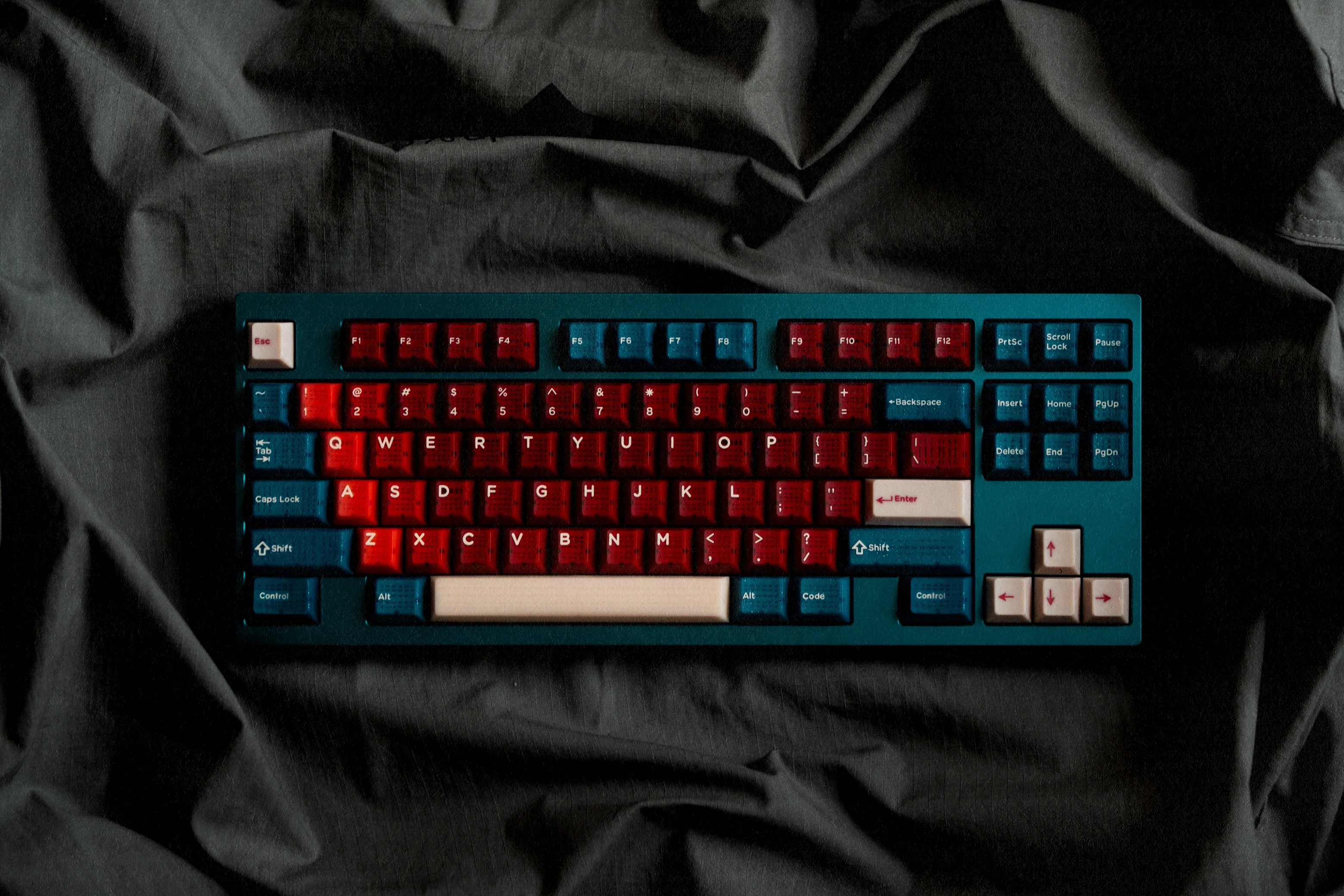 [In-stock] Hifi Fox x Domikey Red Bean ABS Doubleshot Cherry Profile Keycap Set - Image 6